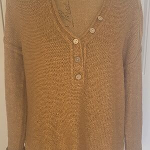 BUCKLE(BKE) Henley V-Neck Sweater, NWT, S(Ovwrsized), Dijon Color, Multi-Seasons